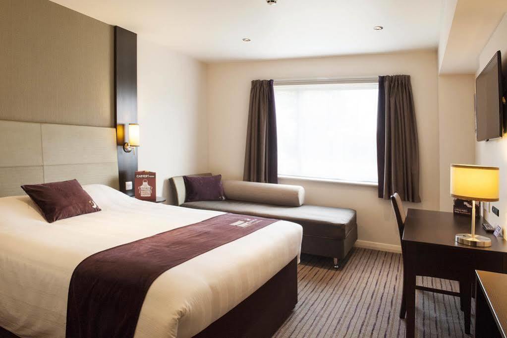 Premier Inn Premier Inn York South West Zewnętrze zdjęcie